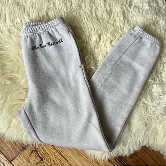Brunette The Label x Smash & Tess Who Run The World Sweatpants XS/S - Picture 3 of 11